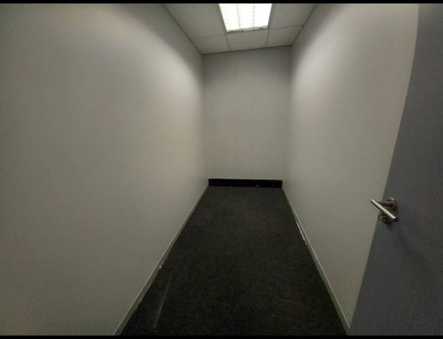 297M² OFFICE TO LET IN BRYANSTON